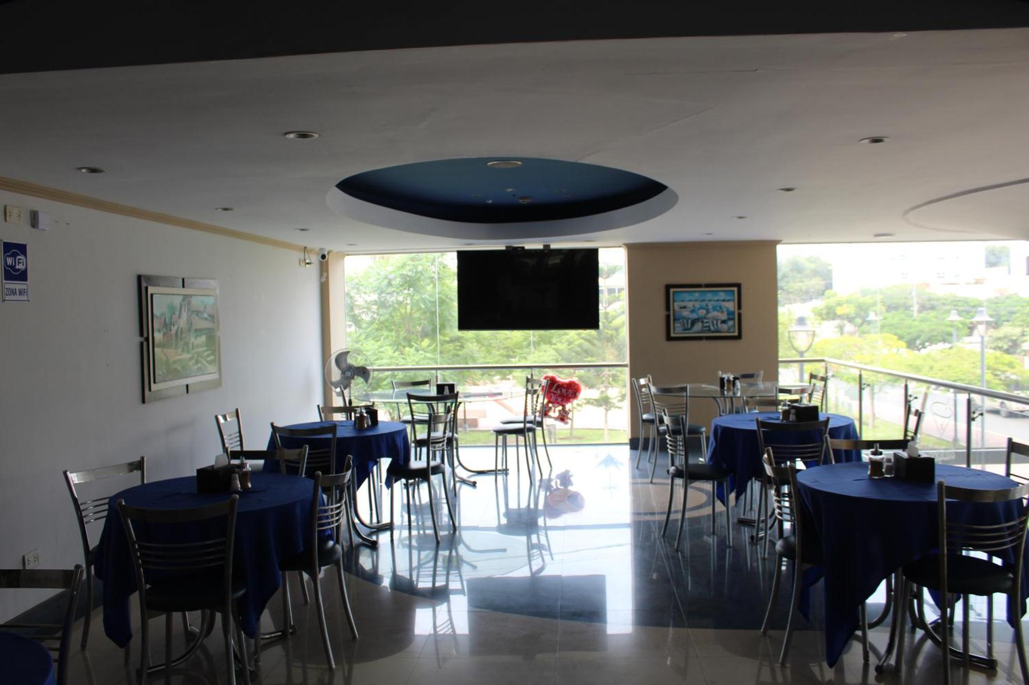 Blue Star 3*